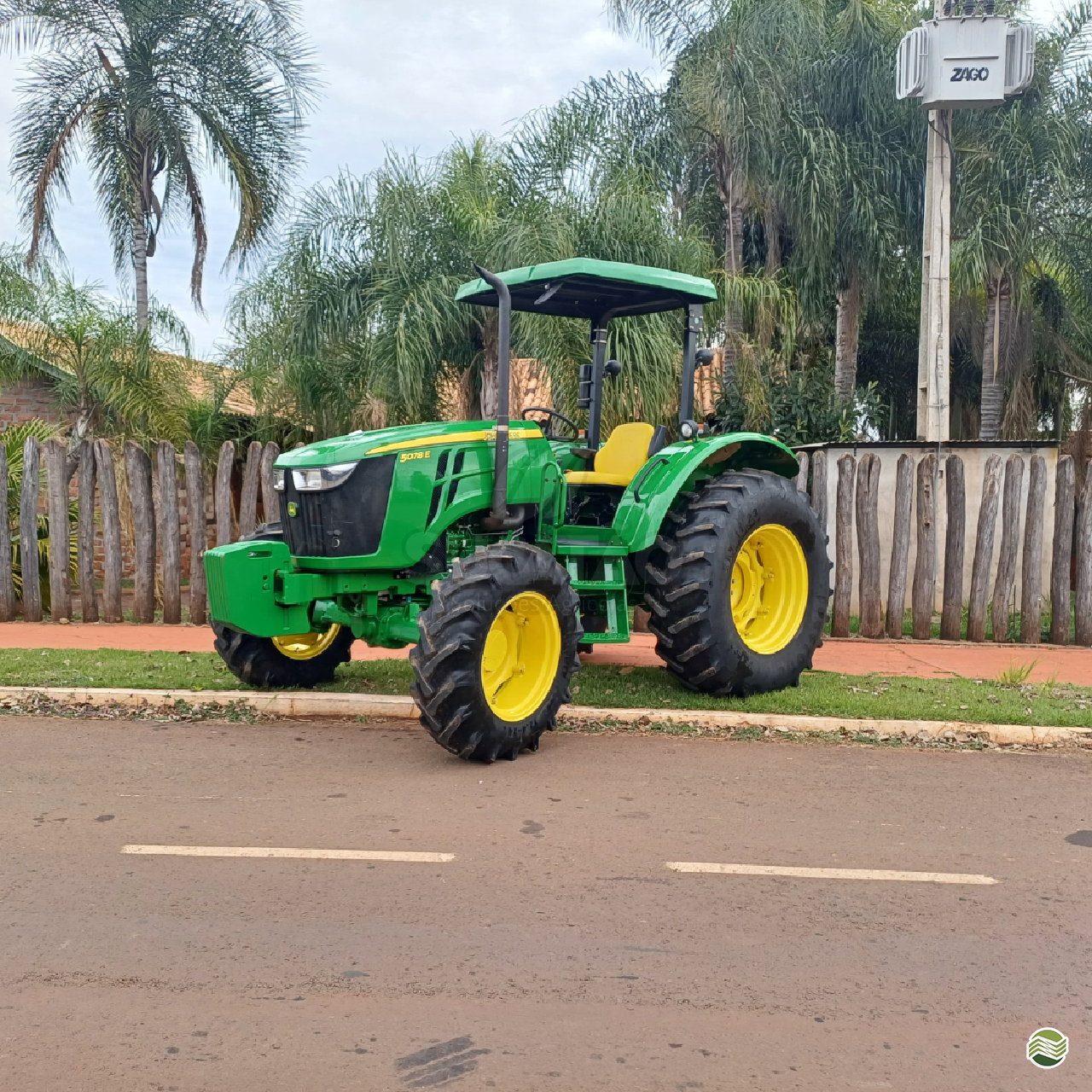 TRATOR JOHN DEERE JOHN DEERE 5078E Tração 4x2 Sucatão Tratores e Peças IBIPORA PARANÁ PR